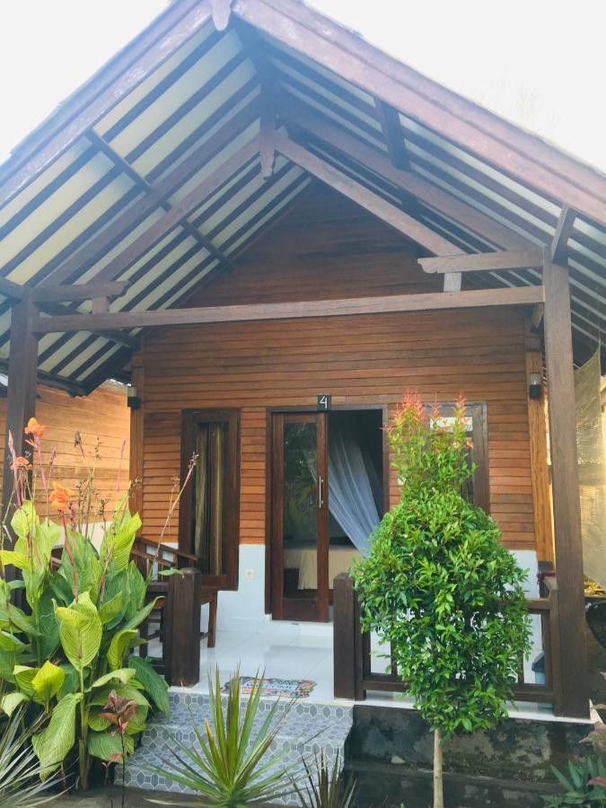 Puring Bungalows กิลิไอร์ ภายนอก รูปภาพ