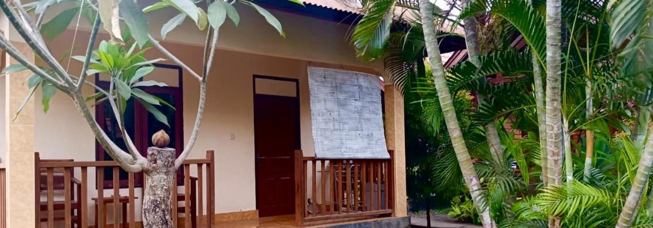 Puring Bungalows กิลิไอร์ ภายนอก รูปภาพ